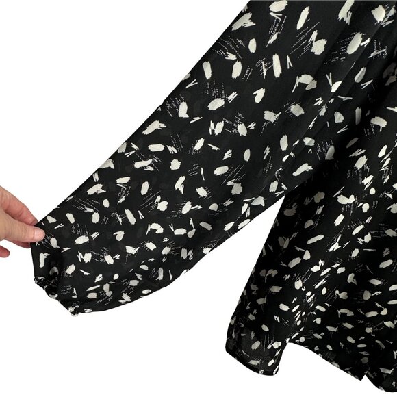 Lush Women's Black-Ivory Button-Down Blouse Long Sleeves Lightweight XL - Picture 3 of 6